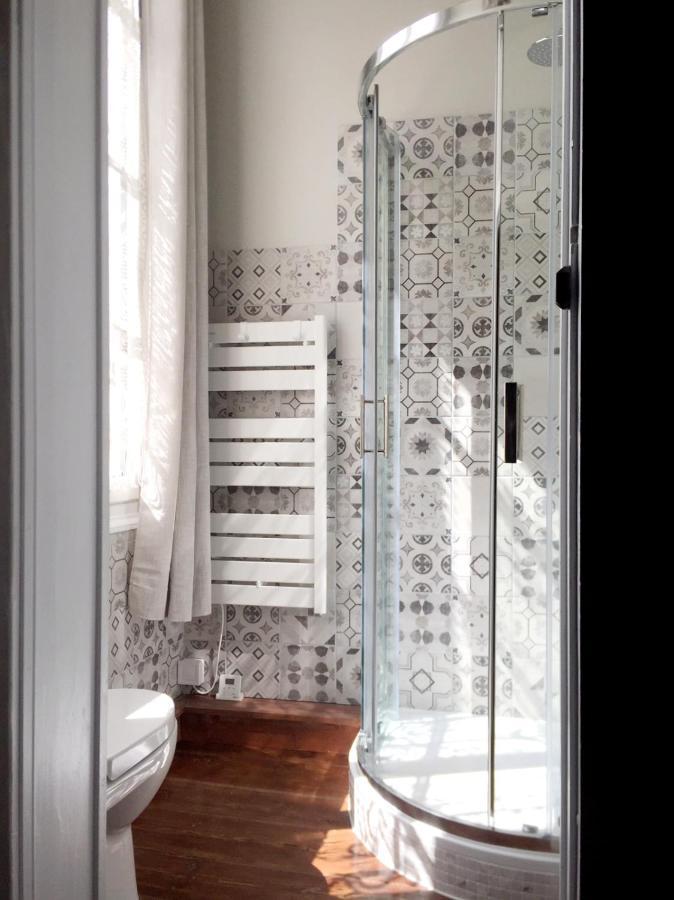 Quai Des Fleurs Bed & Breakfast Saint-Savinien Bagian luar foto